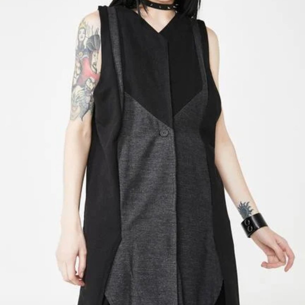 MNML sleeveless colorblock vest